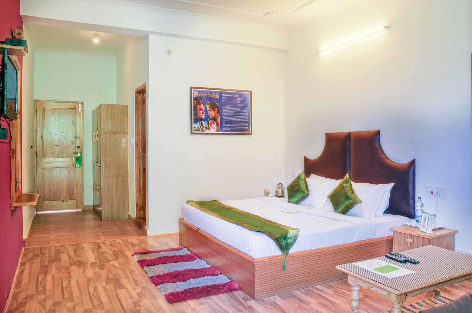 Hotel Treebo Trend Celebriti Manali Vashist Zewnętrze zdjęcie